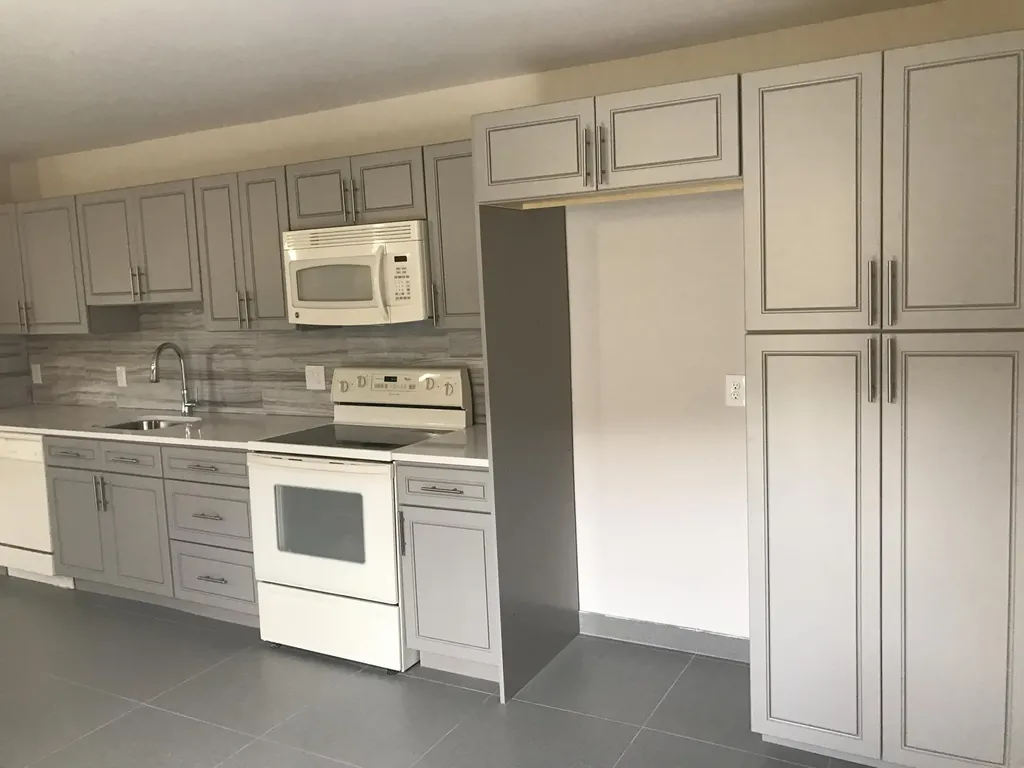 142 SW 8th Avenue Delray Beach FL 33444