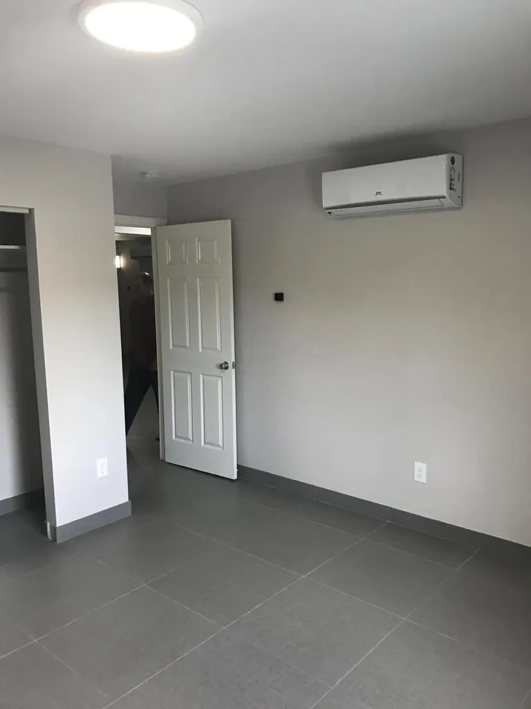 142 SW 8th Avenue Delray Beach FL 33444