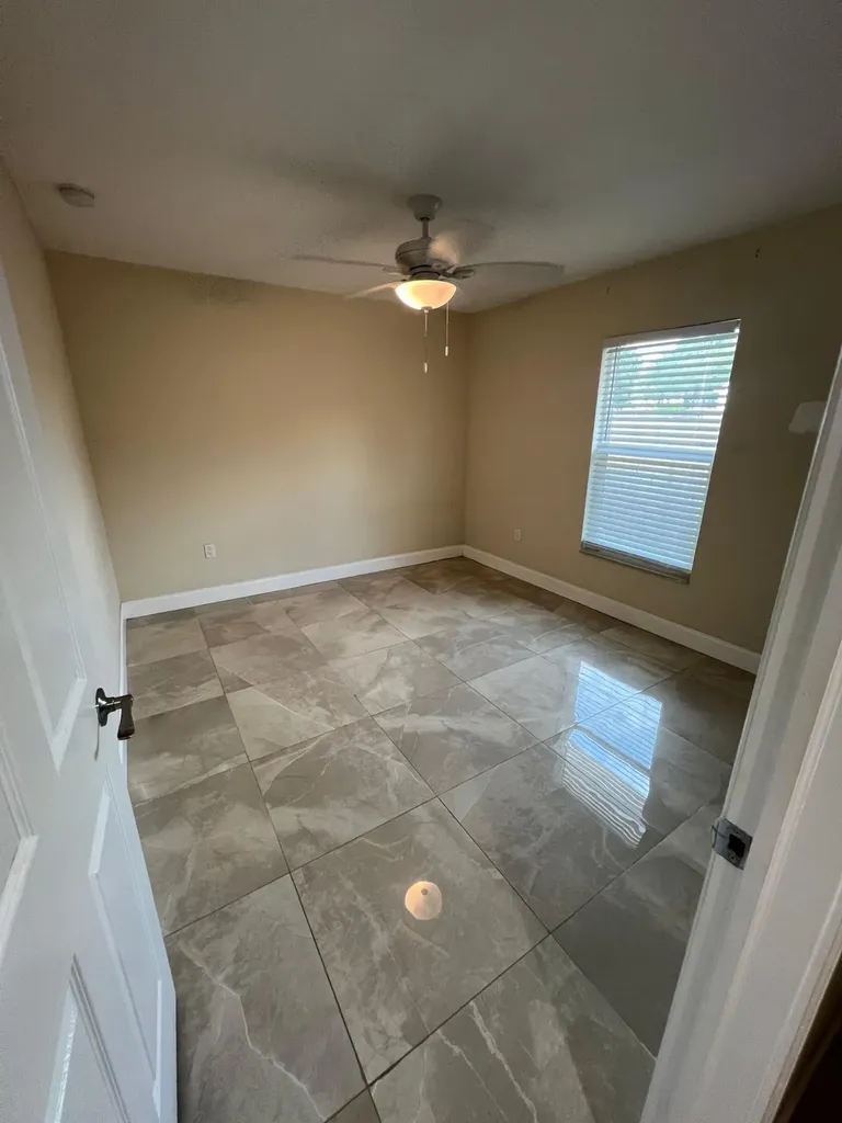 962 29th Street West Palm Beach FL 33407
