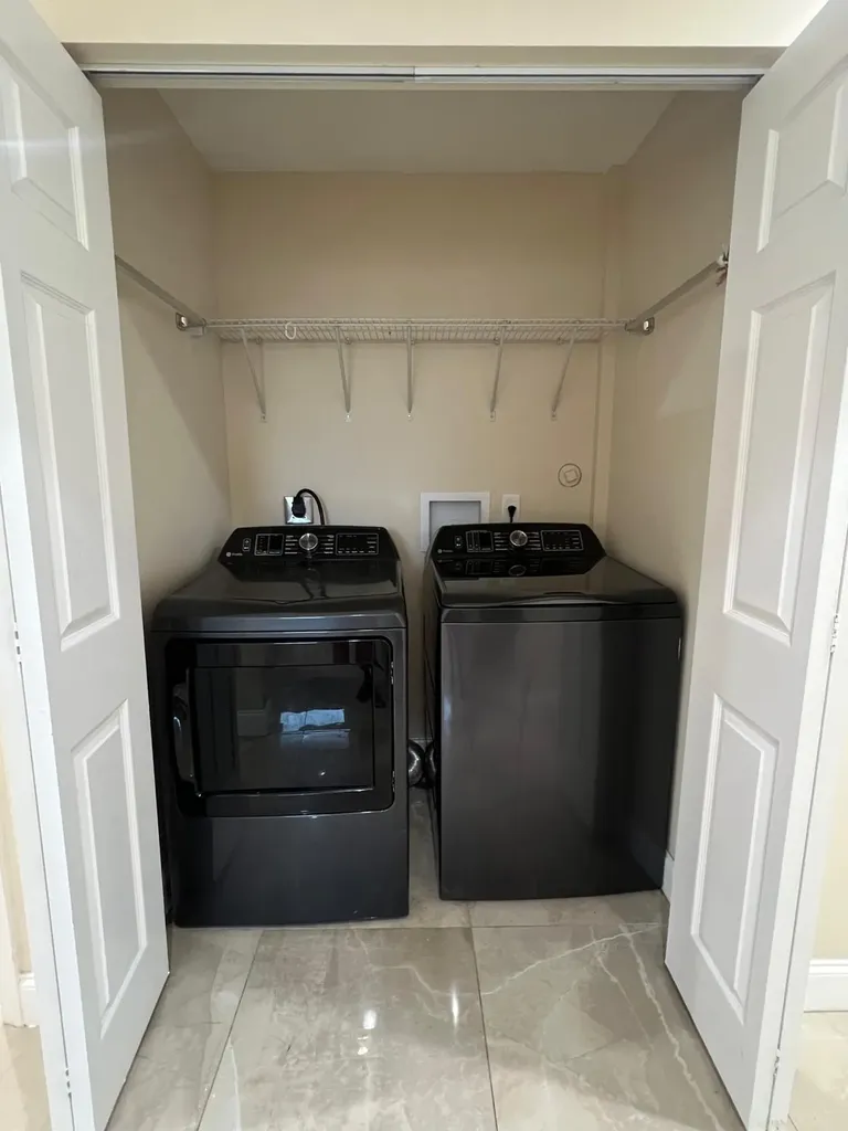 962 29th Street West Palm Beach FL 33407