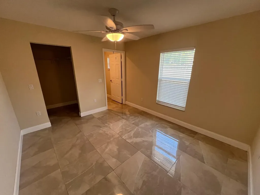 962 29th Street West Palm Beach FL 33407