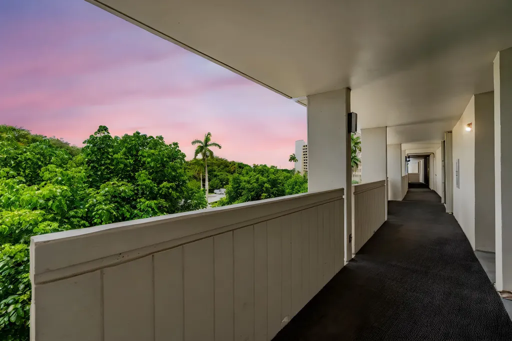 124 Lakeshore Drive North Palm Beach FL 33408