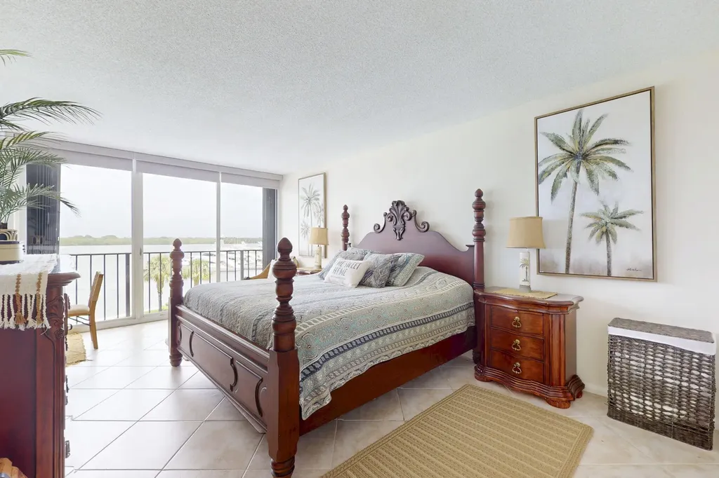 124 Lakeshore Drive North Palm Beach FL 33408
