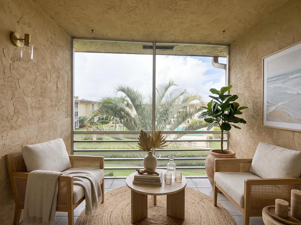 100 E Village Green Circle Circle E Palm Springs FL 33461
