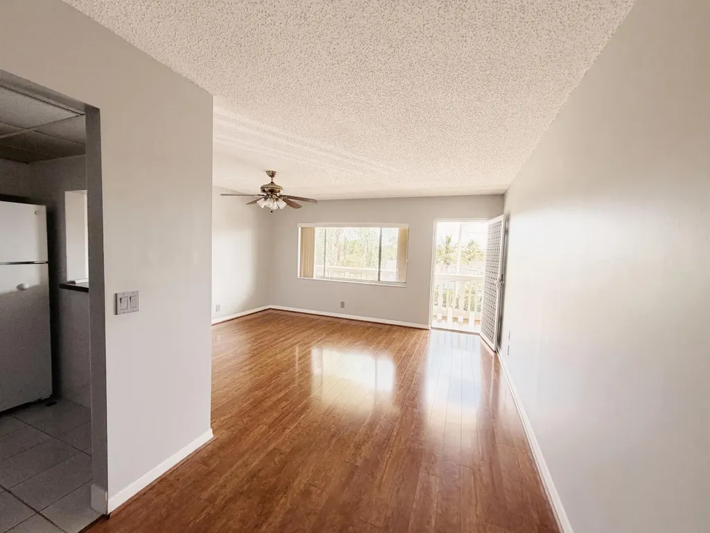 100 E Village Green Circle Circle E Palm Springs FL 33461