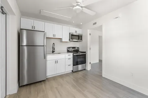 1135 17th Place Vero Beach FL 32960