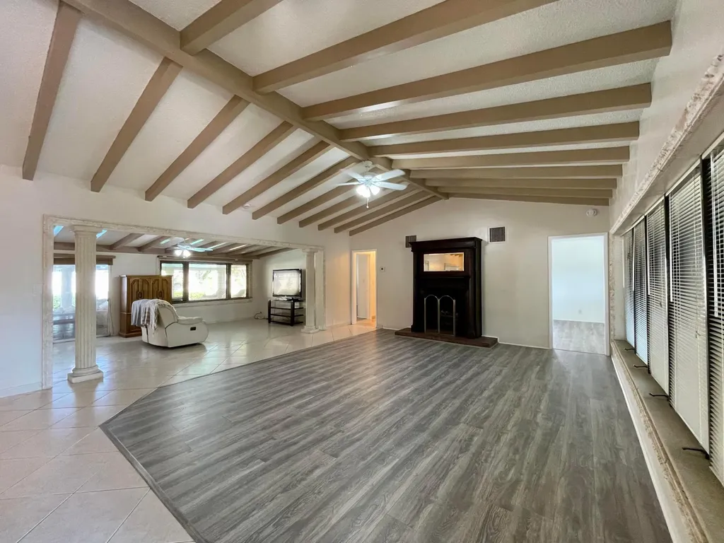 2725 NE 27th Court Fort Lauderdale FL 33306