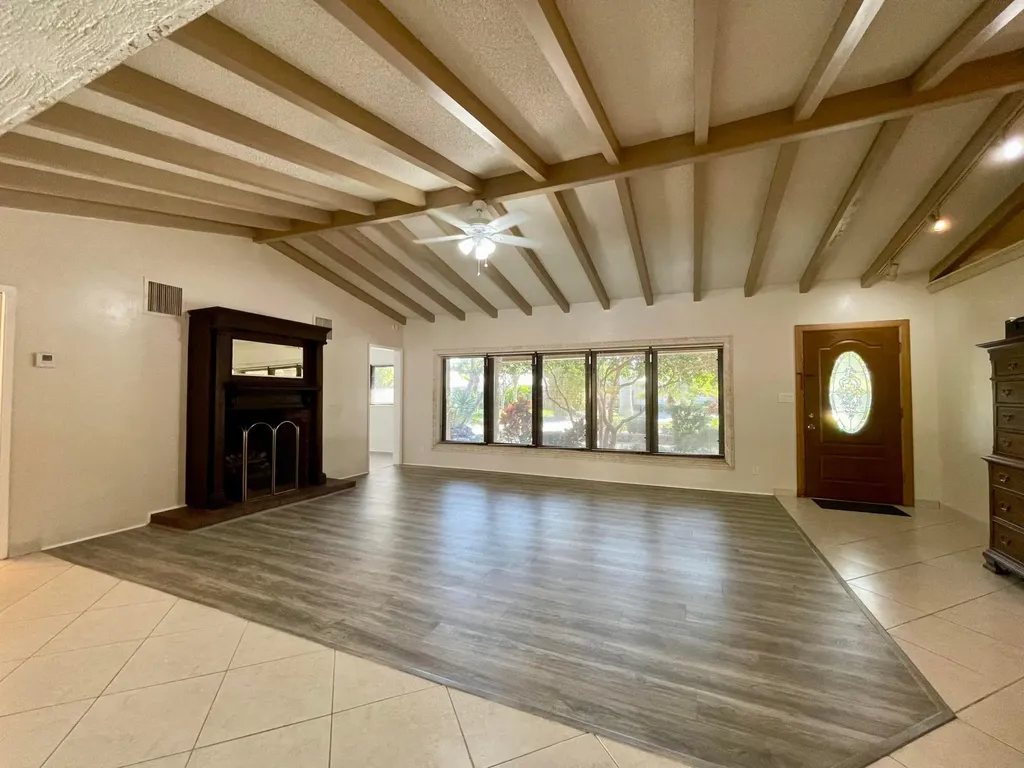 2725 NE 27th Court Fort Lauderdale FL 33306