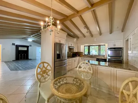 2725 NE 27th Court Fort Lauderdale FL 33306