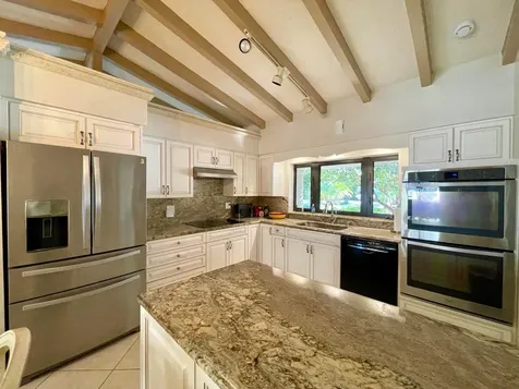 2725 NE 27th Court Fort Lauderdale FL 33306