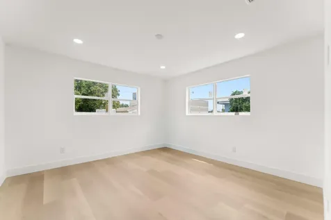 111 W 35th Street Riviera Beach FL 33404