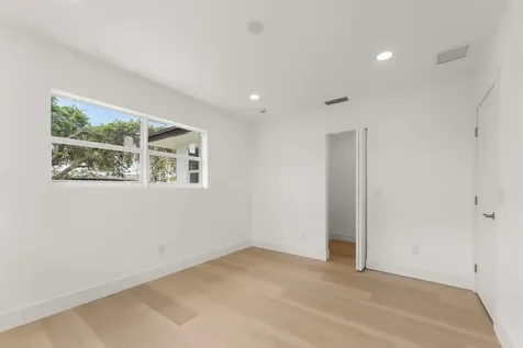 111 W 35th Street Riviera Beach FL 33404