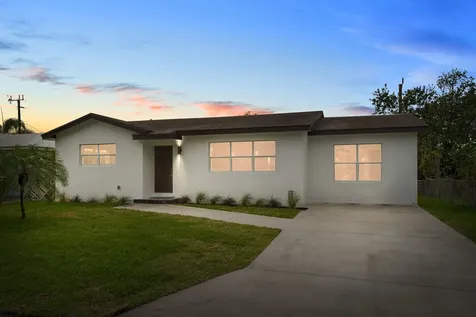 111 W 35th Street Riviera Beach FL 33404