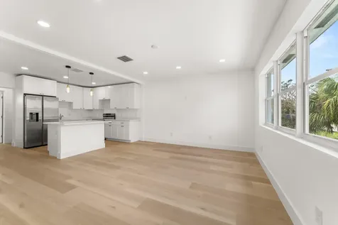 111 W 35th Street Riviera Beach FL 33404