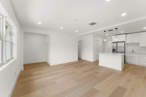 111 W 35th Street Riviera Beach FL 33404