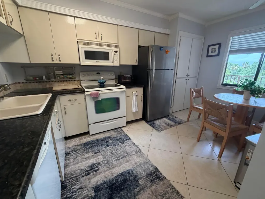 14475 Strathmore Lane Delray Beach FL 33446