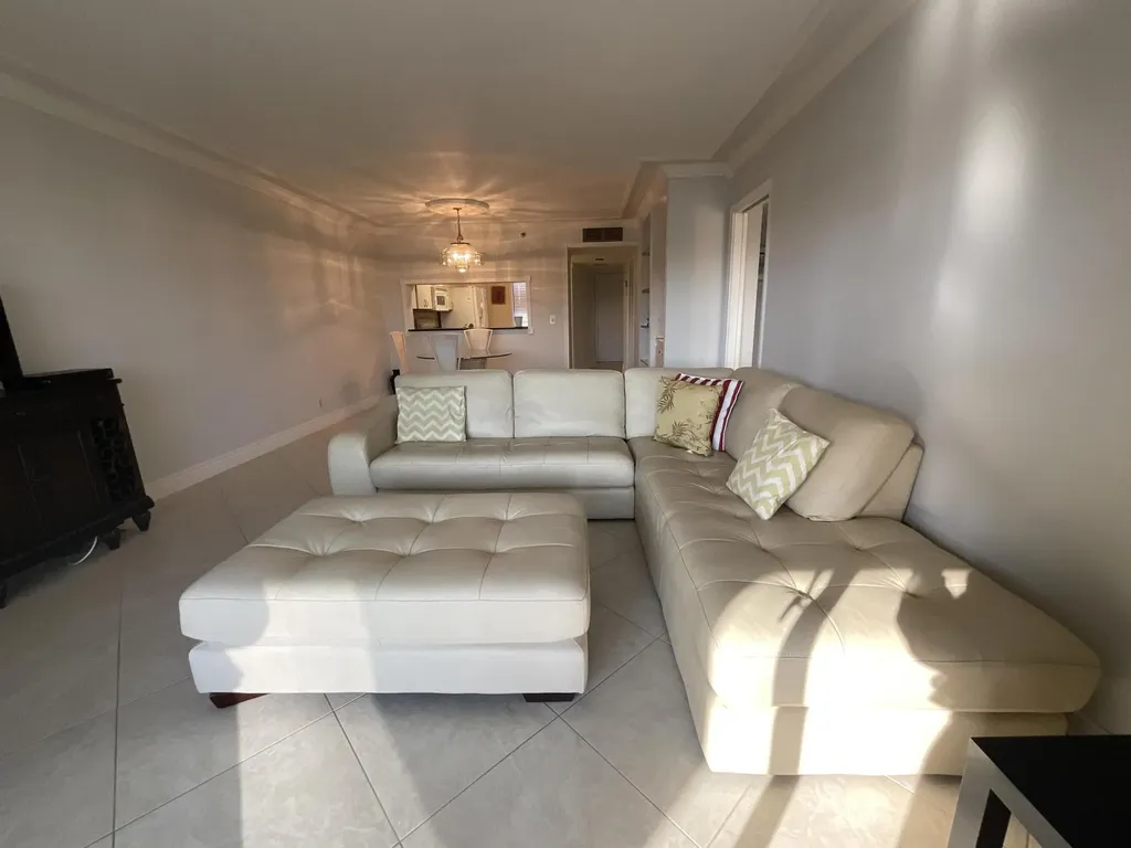 14475 Strathmore Lane Delray Beach FL 33446