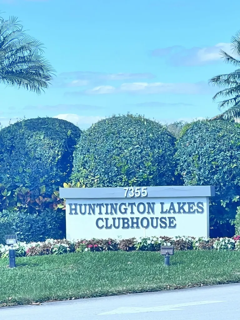 14475 Strathmore Lane Delray Beach FL 33446