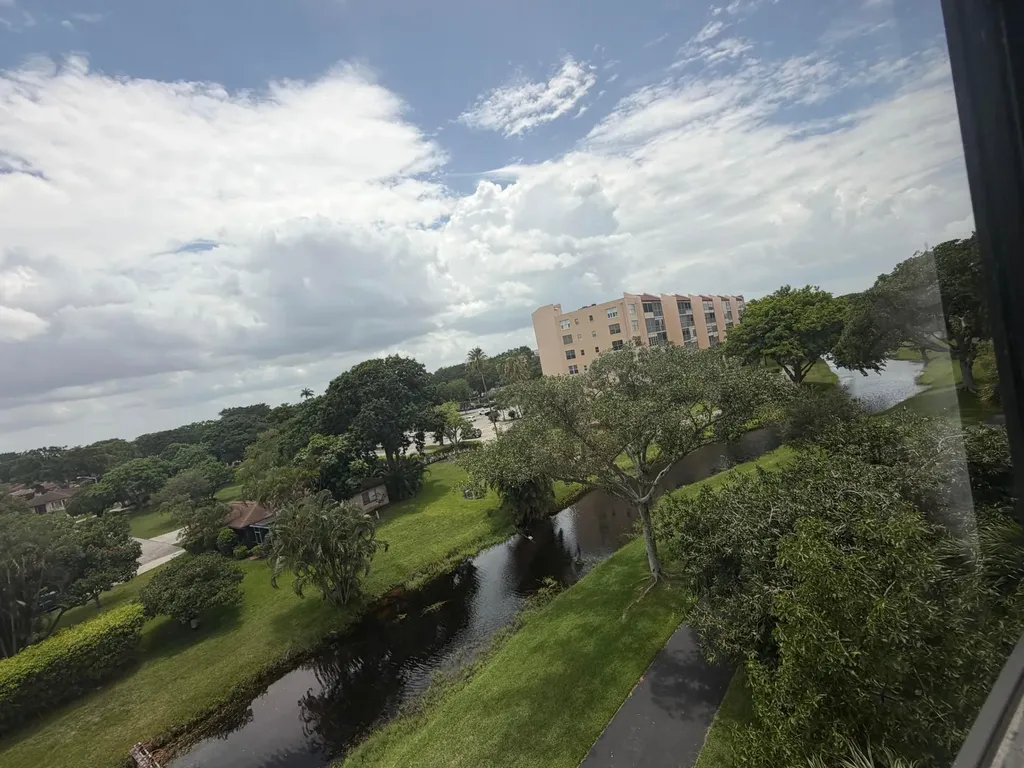 14475 Strathmore Lane Delray Beach FL 33446