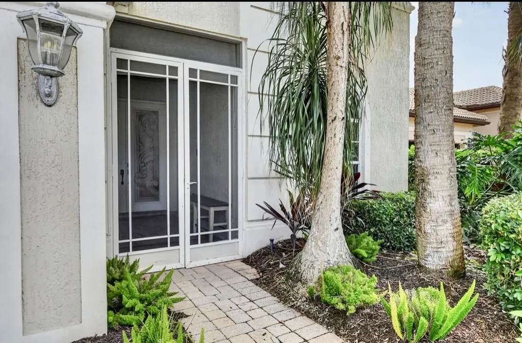 7879 Monarch Court Delray Beach FL 33446