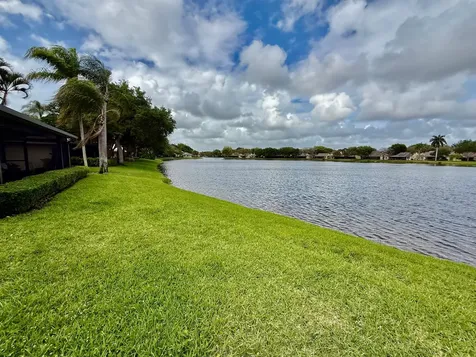 308 NW 97th Avenue Plantation FL 33324