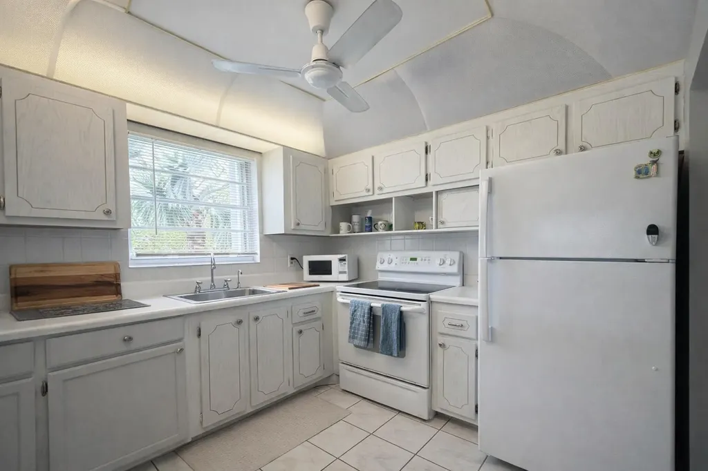 315 Tilford O Deerfield Beach FL 33442