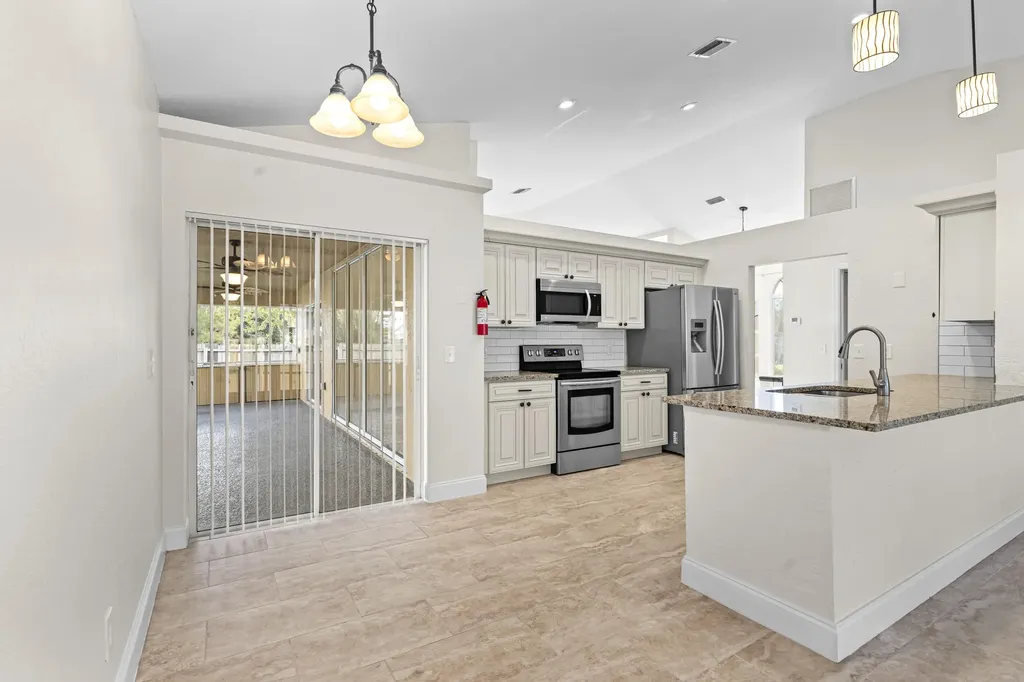2141 SW Bayshore Boulevard Port St Lucie FL 34984