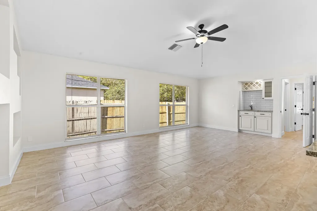 2141 SW Bayshore Boulevard Port St Lucie FL 34984