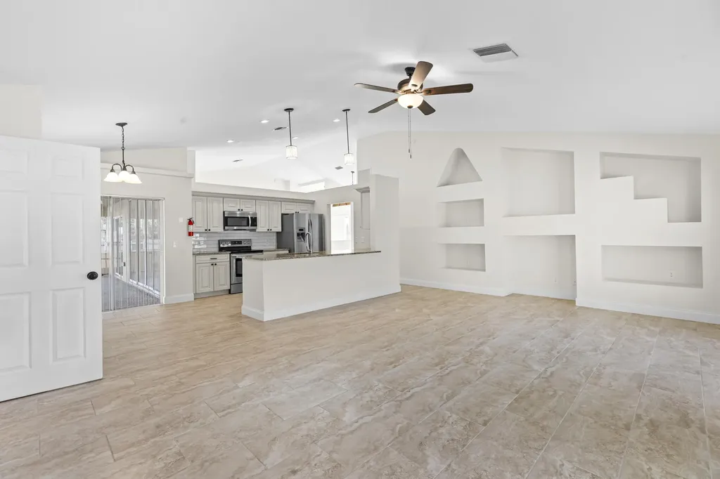 2141 SW Bayshore Boulevard Port St Lucie FL 34984