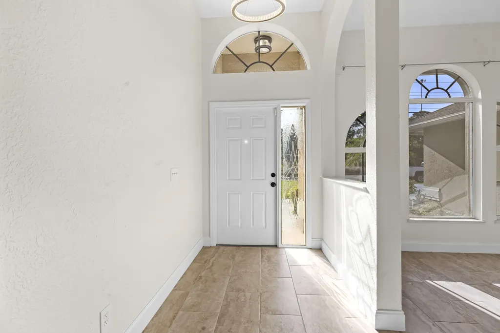 2141 SW Bayshore Boulevard Port St Lucie FL 34984