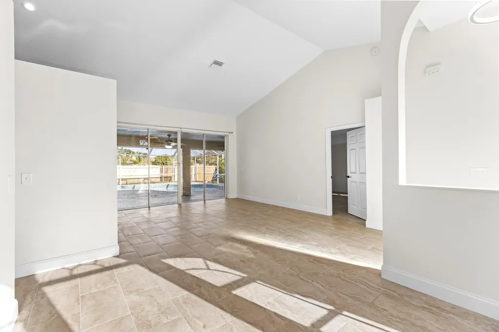 2141 SW Bayshore Boulevard Port St Lucie FL 34984