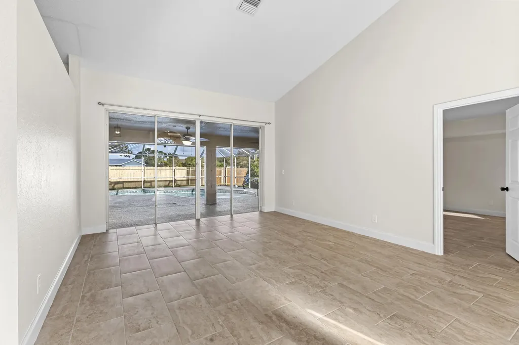 2141 SW Bayshore Boulevard Port St Lucie FL 34984