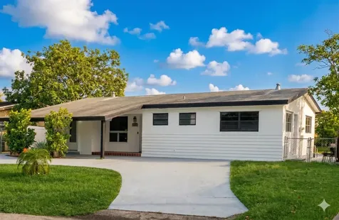 1067 SW 3rd Street Hallandale Beach FL 33009