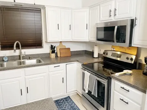 1067 SW 3rd Street Hallandale Beach FL 33009