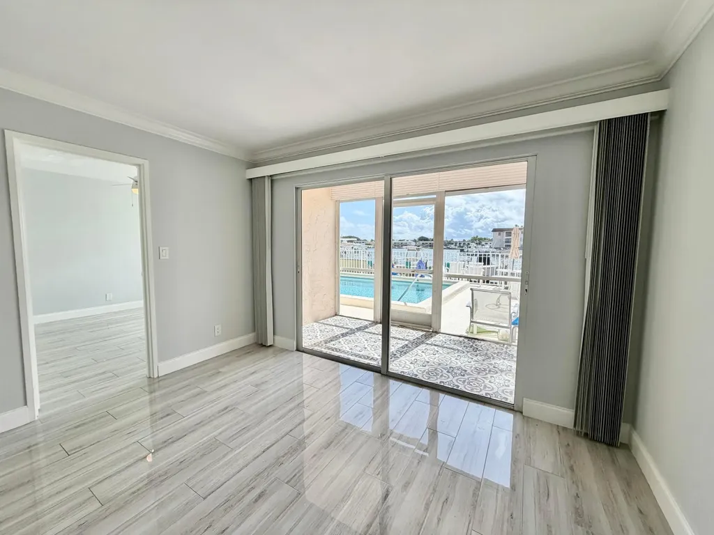 312 Northlake Drive North Palm Beach FL 33408