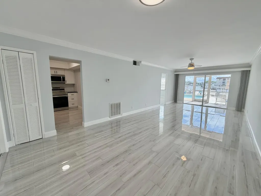 312 Northlake Drive North Palm Beach FL 33408