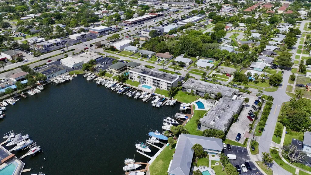 312 Northlake Drive North Palm Beach FL 33408