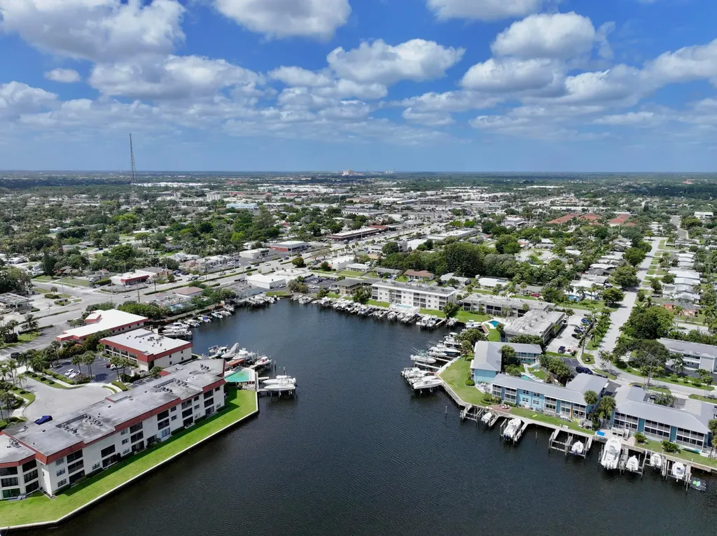 312 Northlake Drive North Palm Beach FL 33408