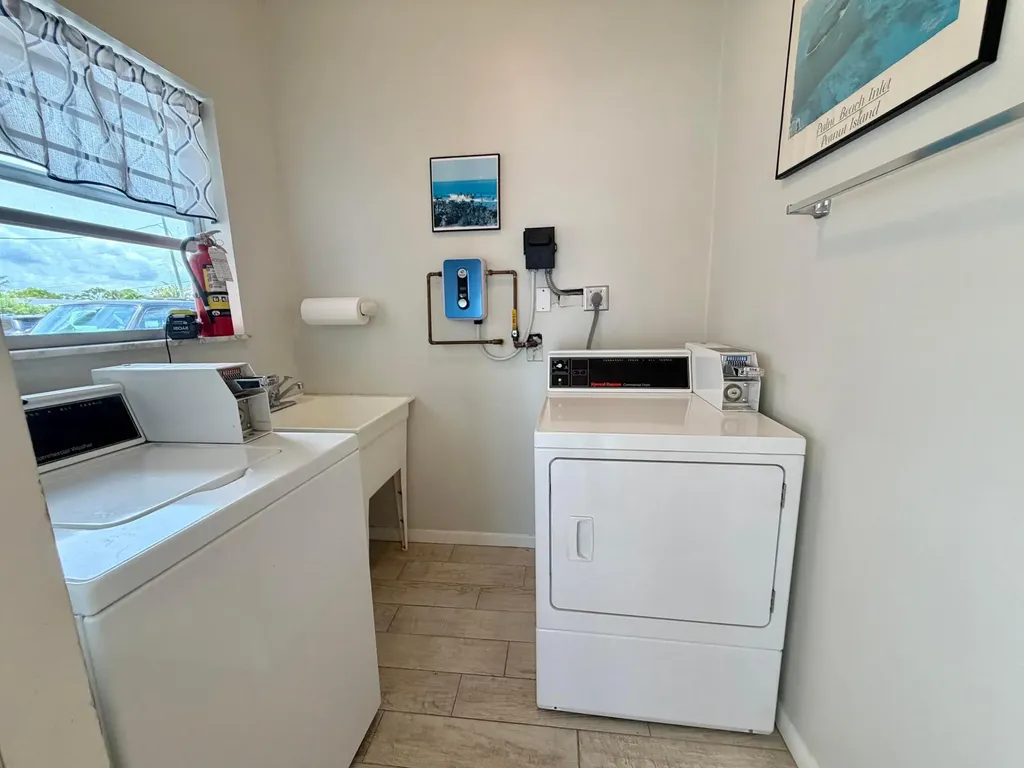 312 Northlake Drive North Palm Beach FL 33408