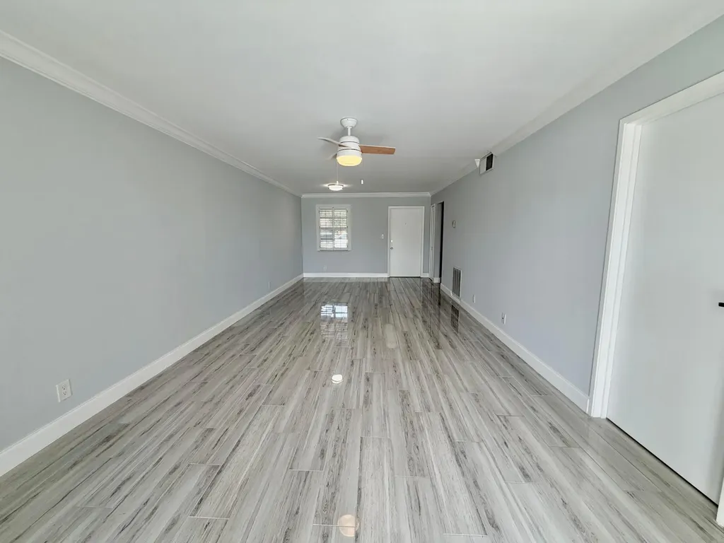312 Northlake Drive North Palm Beach FL 33408