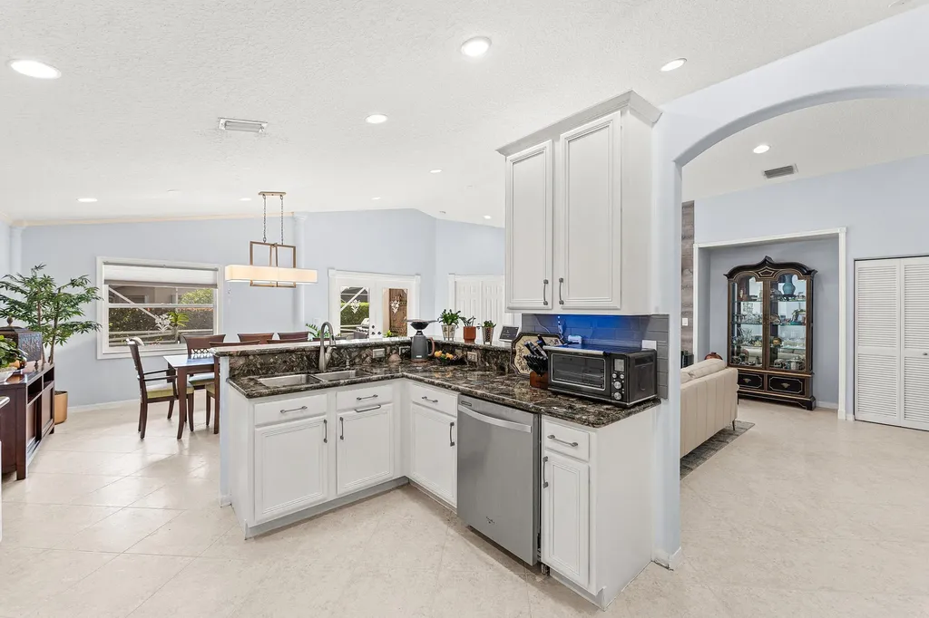 8335 Duomo Circle Boynton Beach FL 33472