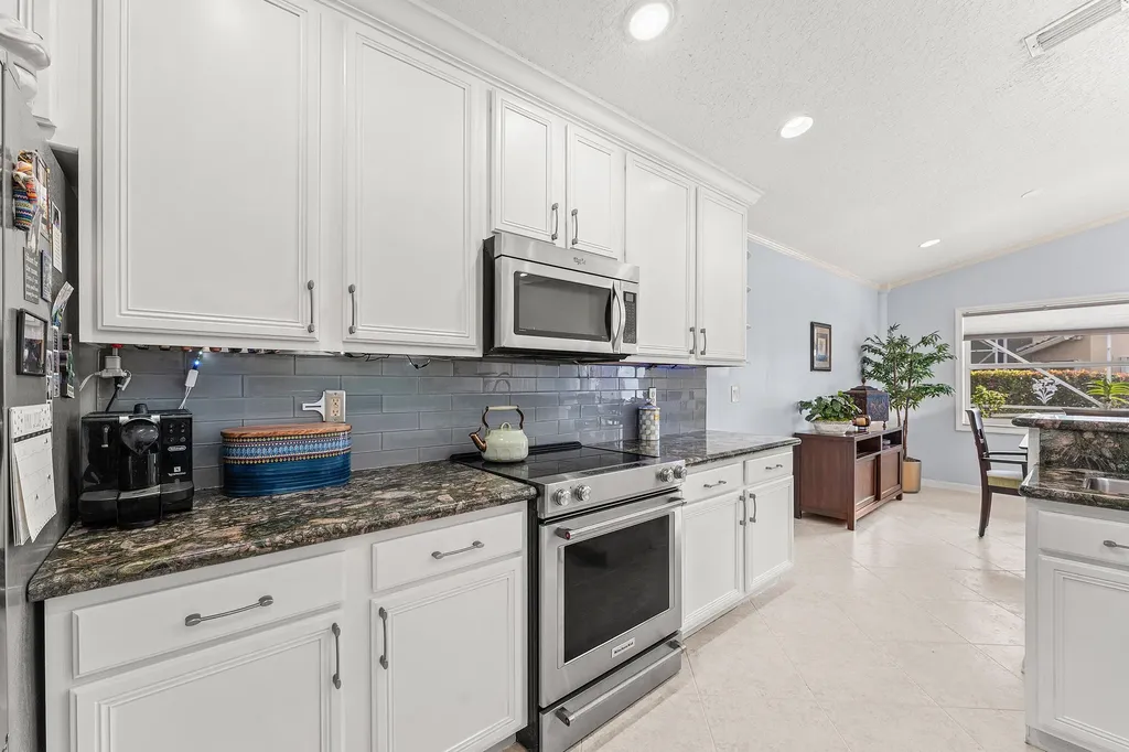 8335 Duomo Circle Boynton Beach FL 33472