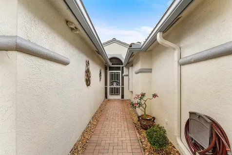 8335 Duomo Circle Boynton Beach FL 33472