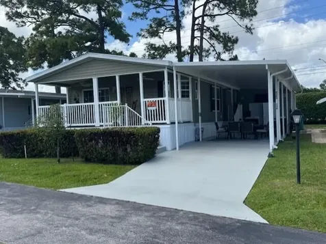 4209 Royal Manor Boulevard Boynton Beach FL 33436