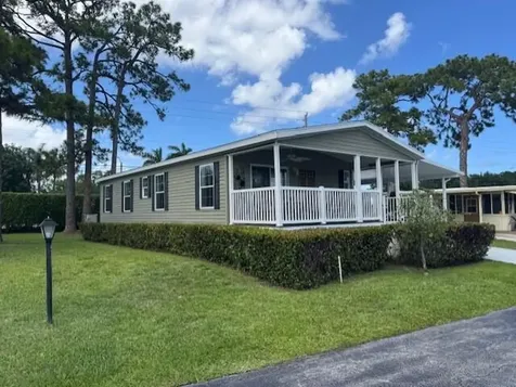 4209 Royal Manor Boulevard Boynton Beach FL 33436