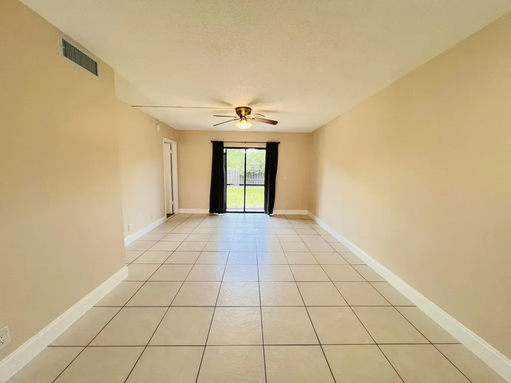 21890 Lake Forest Circle Boca Raton FL 33433