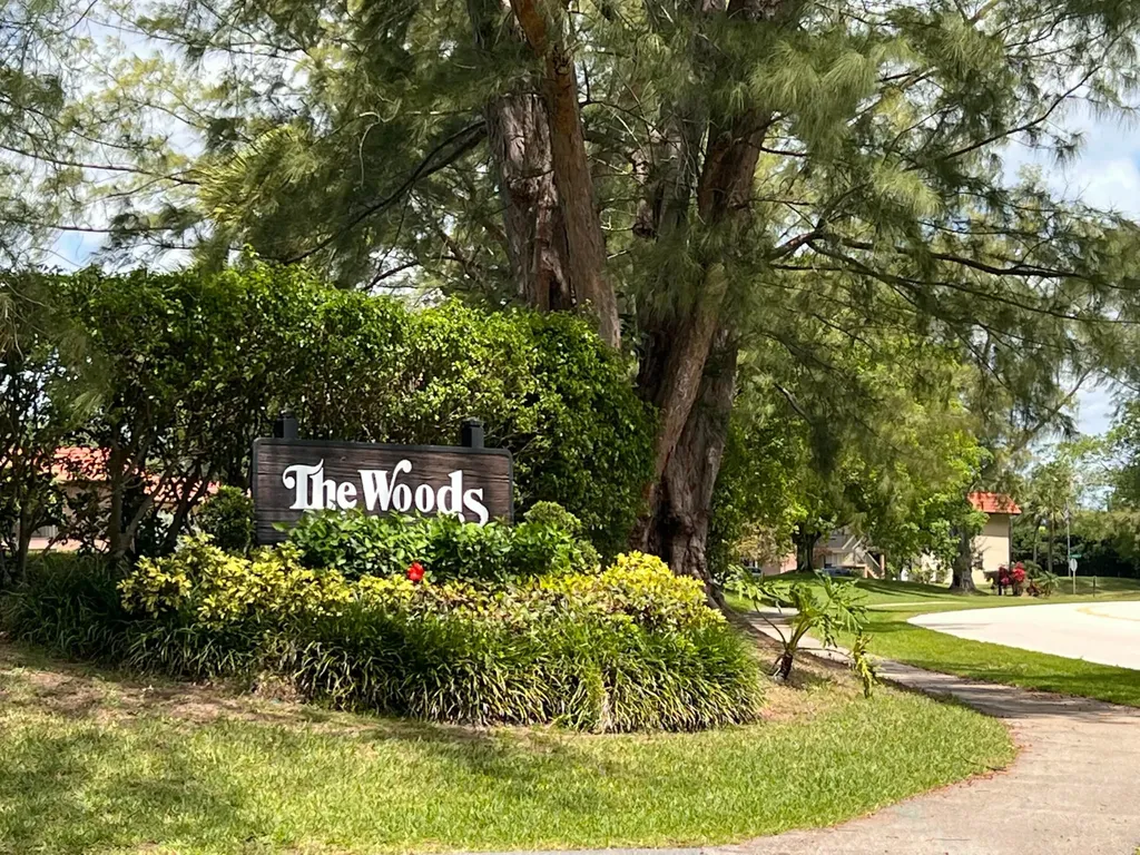 21890 Lake Forest Circle Boca Raton FL 33433