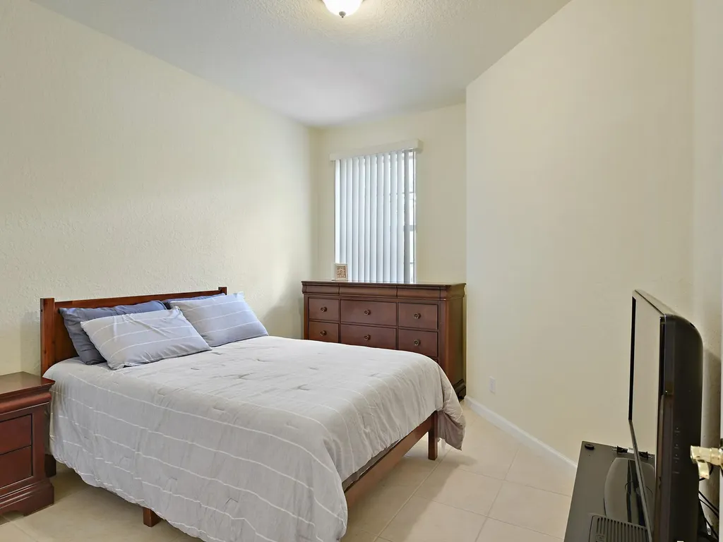 833 NW Rutherford Court NW Port St Lucie FL 34983