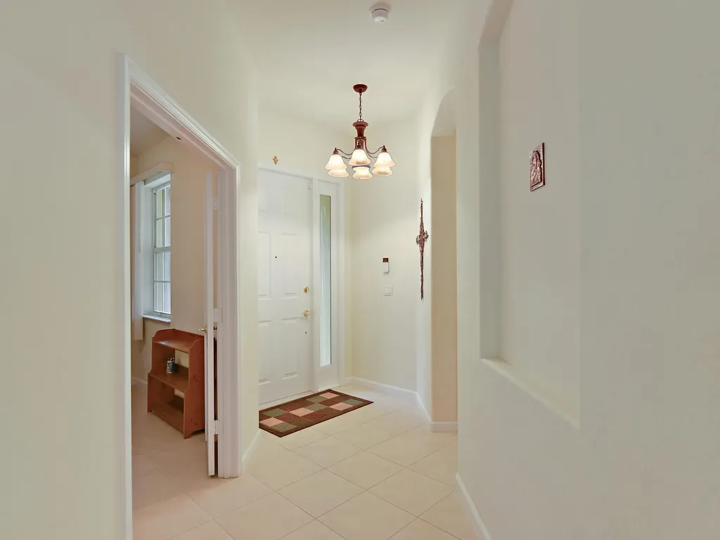 833 NW Rutherford Court NW Port St Lucie FL 34983