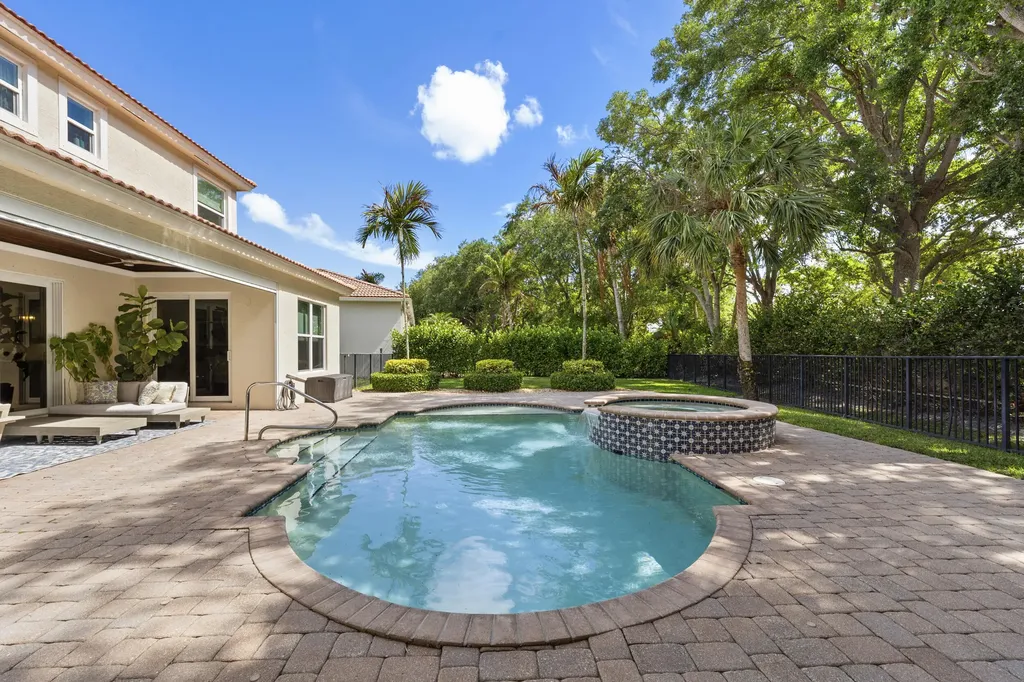 229 Sedona Way Palm Beach Gardens FL 33418
